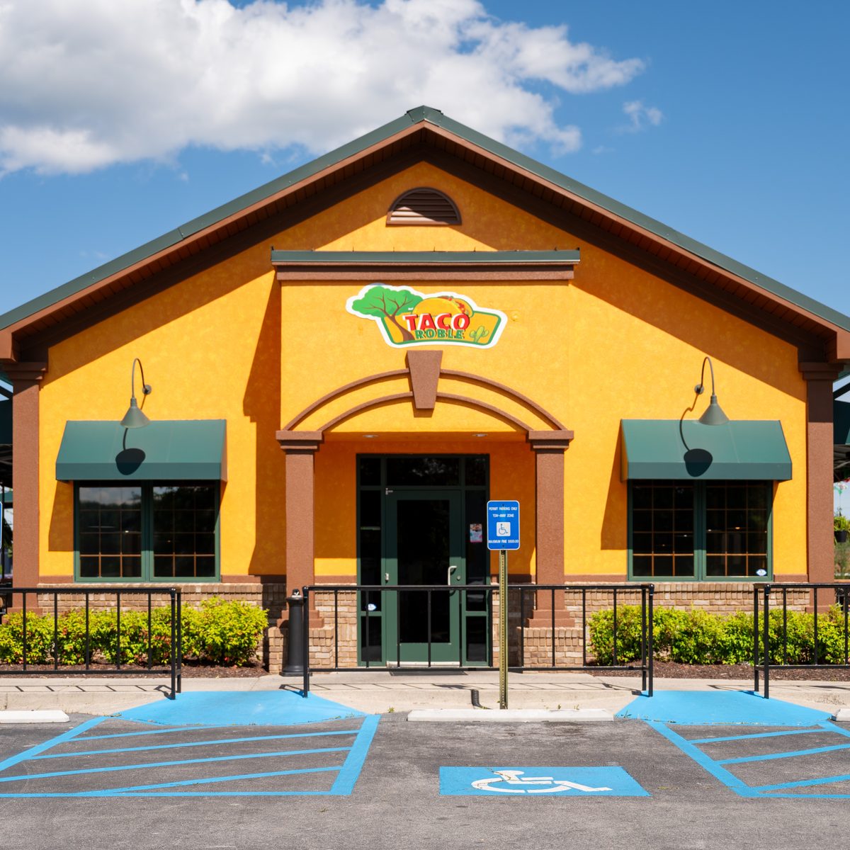 Welcome to Taco Roble in Dalton
